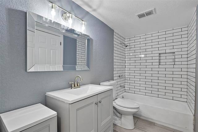 Building Photo - 10001 Pack Saddle Trail