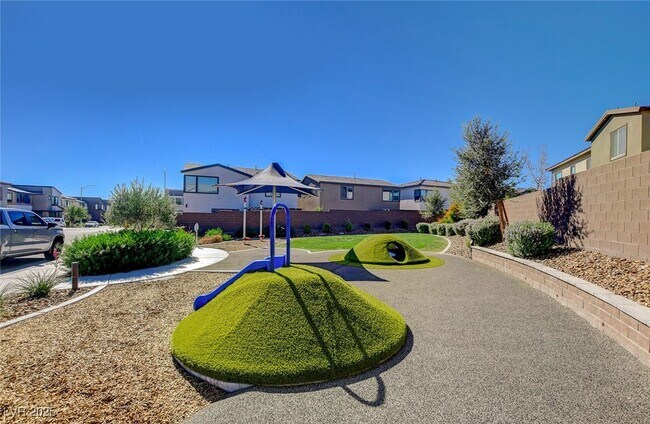 Building Photo - 1305 Azure Jay Ave