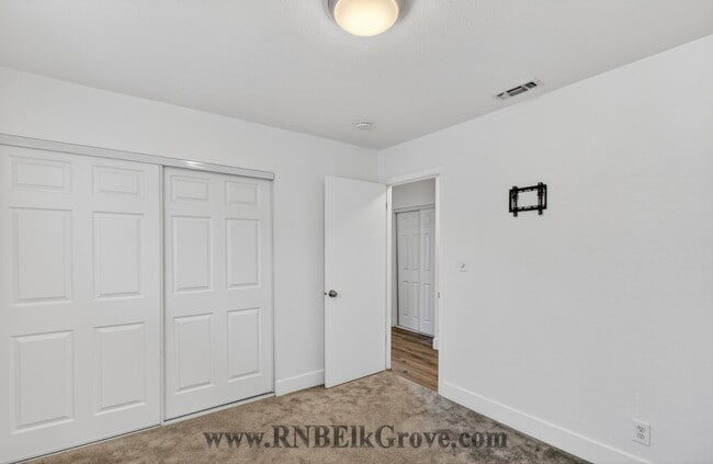 Building Photo - 6844 Sandrock Way