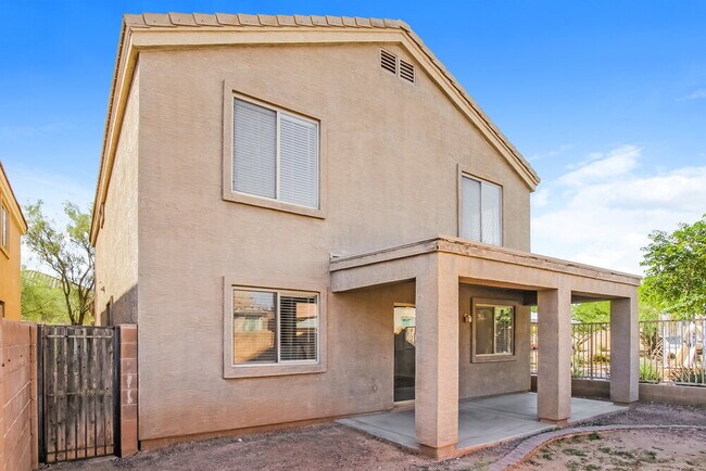 Building Photo - 12938 W Fleetwood Ln