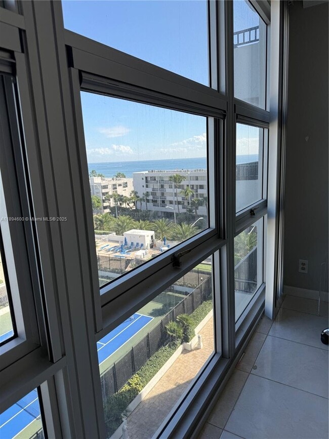Building Photo - 525 N Ocean Blvd