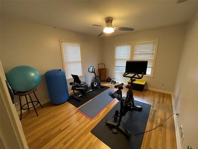 Building Photo - 1415 Travis Heights Blvd