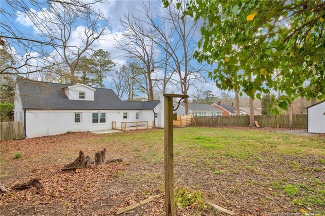 Building Photo - 506 Cross St