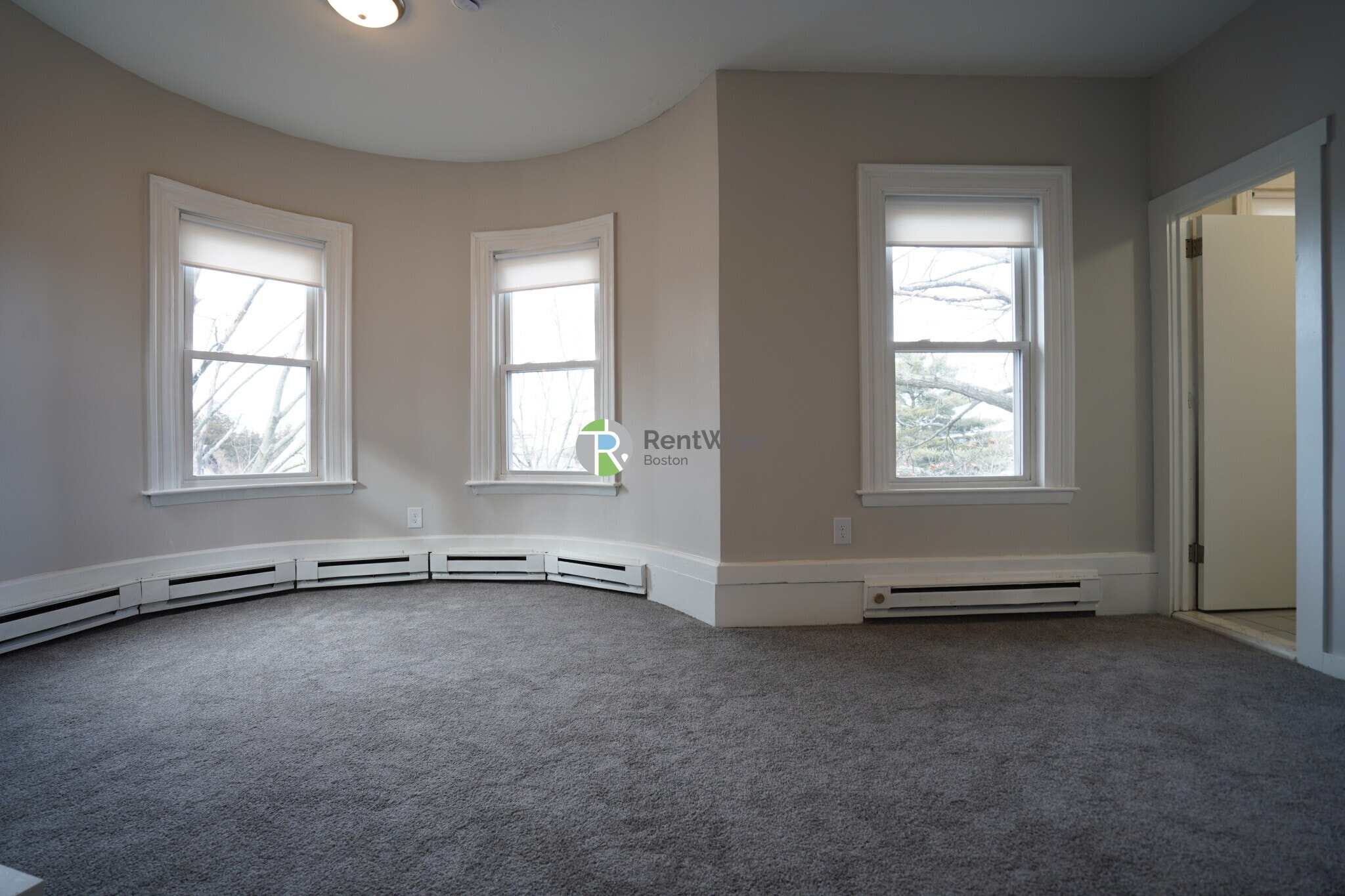 Building Photo - 592 Cambridge St