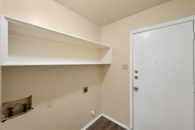 Building Photo - 911 Wellridge Dr