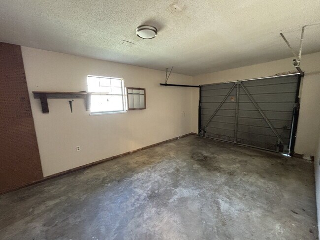 Building Photo - Available for rent in Kinsey, AL