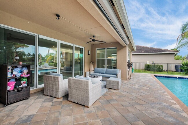 Building Photo - 9712 Celtic Sea Ln