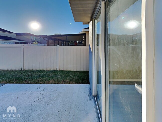 Building Photo - 10121 Celtic Ash Dr