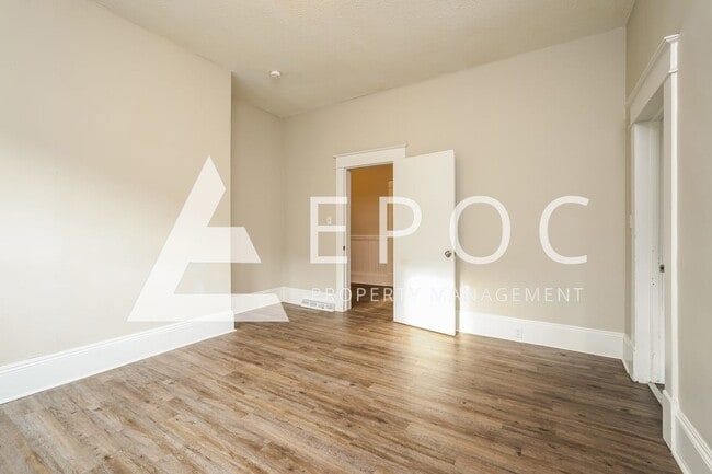 Building Photo - 705 Salisbury Ridge Rd