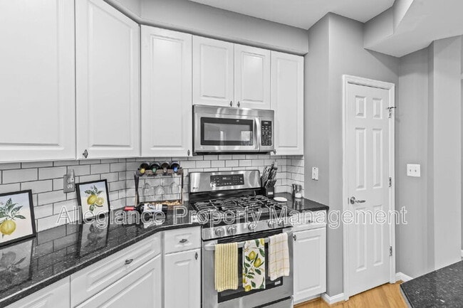 Building Photo - 5108 Donovan Dr