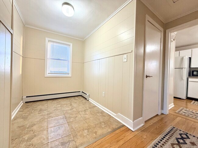 Building Photo - 12 Clark Ln