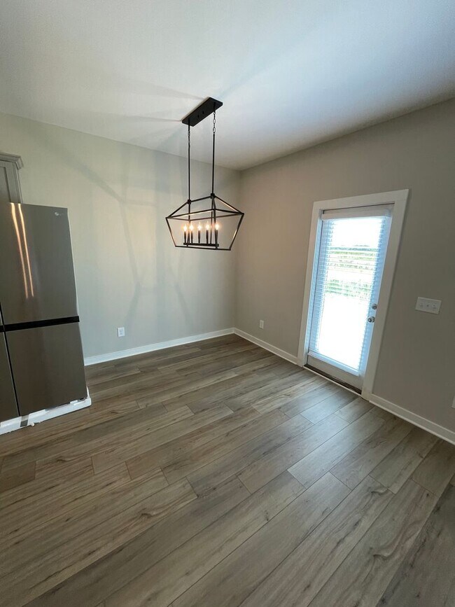 Building Photo - Home for Rent in Cullman, AL!! Available t...