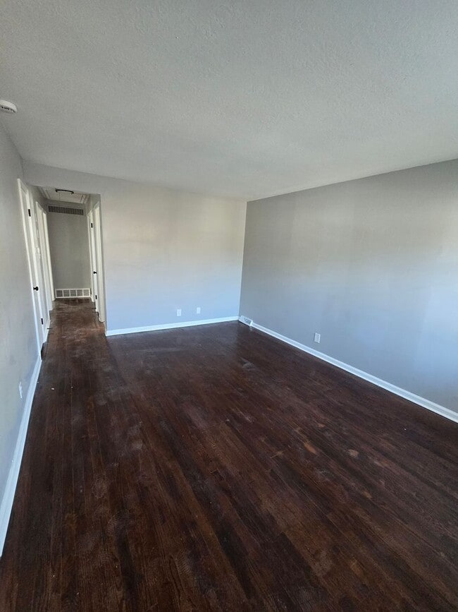 Building Photo - 3 bedroom with bonus extra room in basement fully rehabed