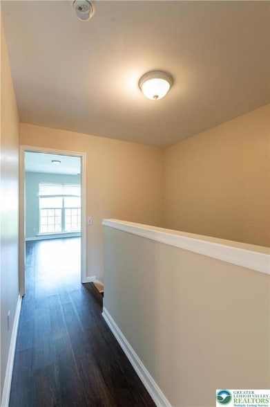 Building Photo - 8475 Putnam Ct