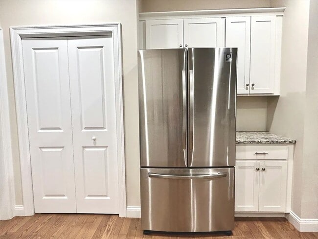 Building Photo - 31 Albert St