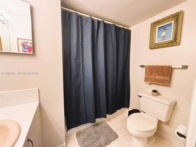 Building Photo - 19801 E Country Club Dr