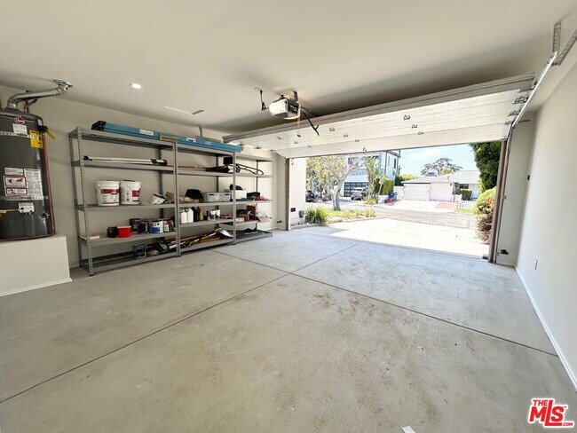 Building Photo - 3284 Glendon Ave