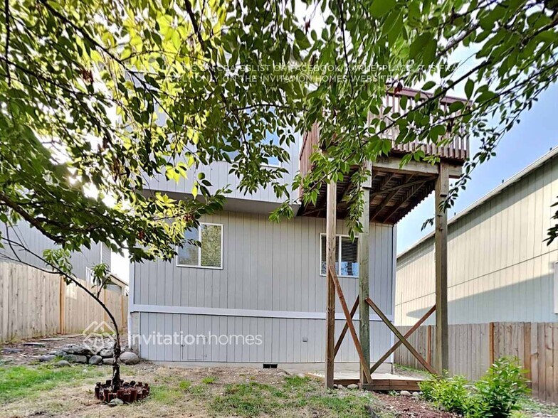 Building Photo - 10912 181st Ave Pl E