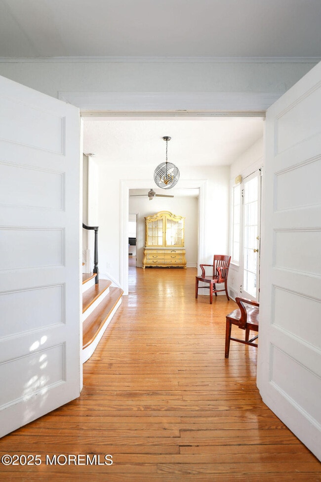 Building Photo - 17 Beach Rd