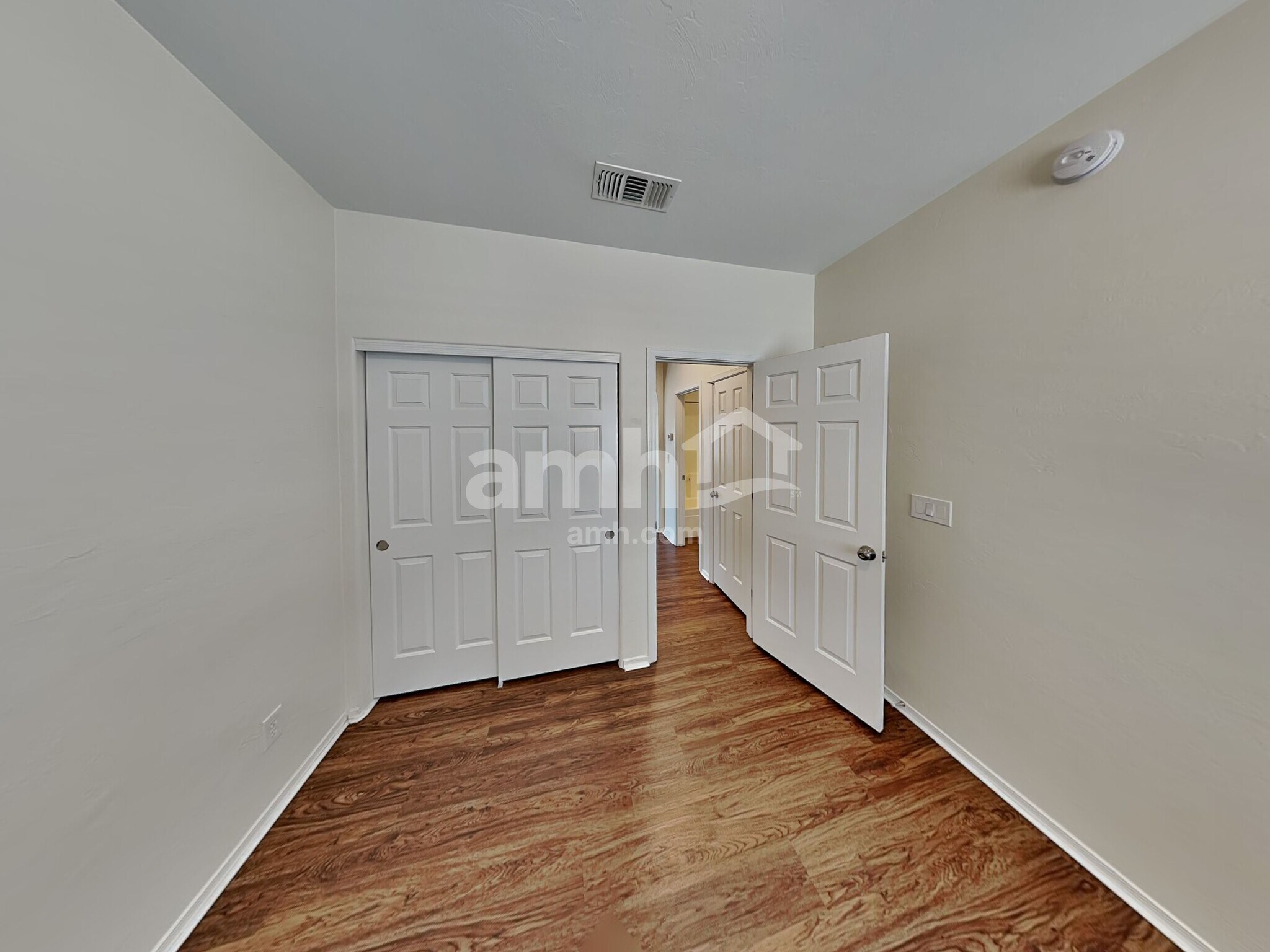 Building Photo - 147 E Via Teresita
