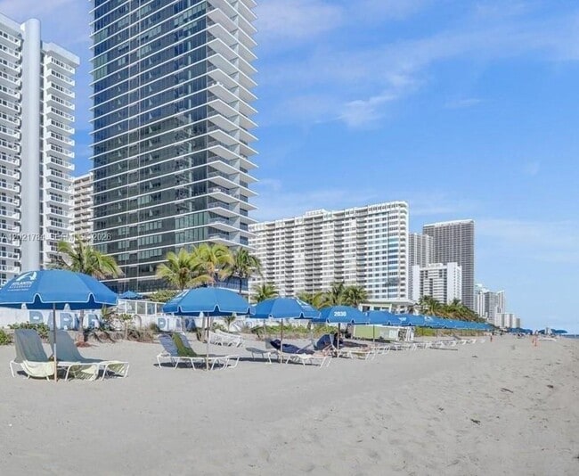 Building Photo - 2030 S Ocean Dr