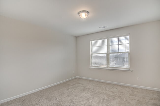 Building Photo - 3309 Ardmore St