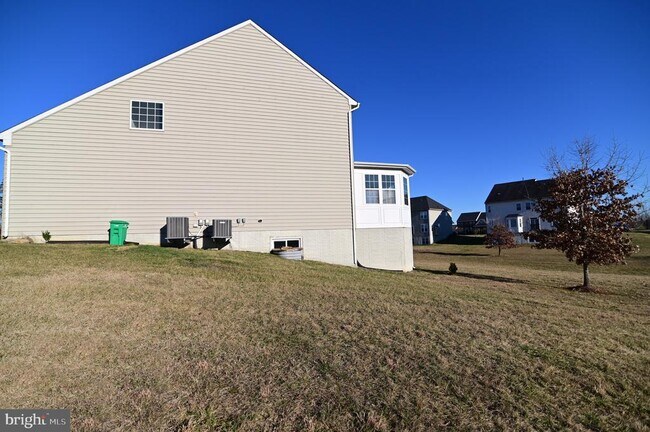 Building Photo - 7001 Chaptico Ct