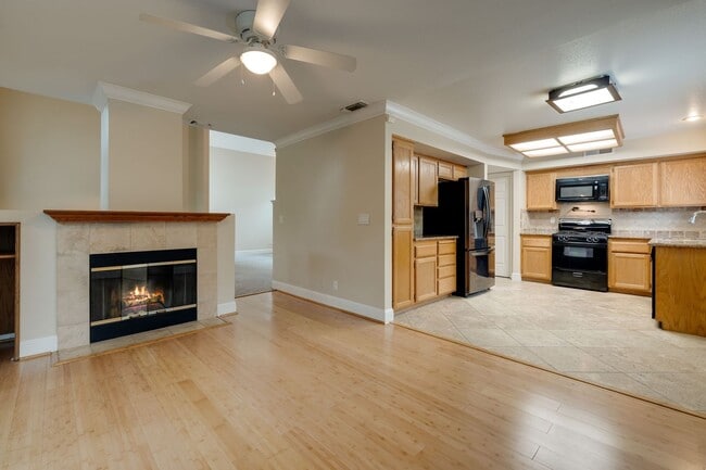 Building Photo - 3-Bed, 2.5-Bath Antelope Home with Vaulted Ceilings & Spacious Yard