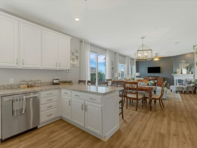 Building Photo - 11914 N Apollo Way
