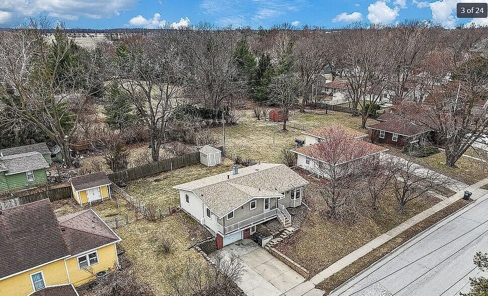 Building Photo - 3310 Tripp St