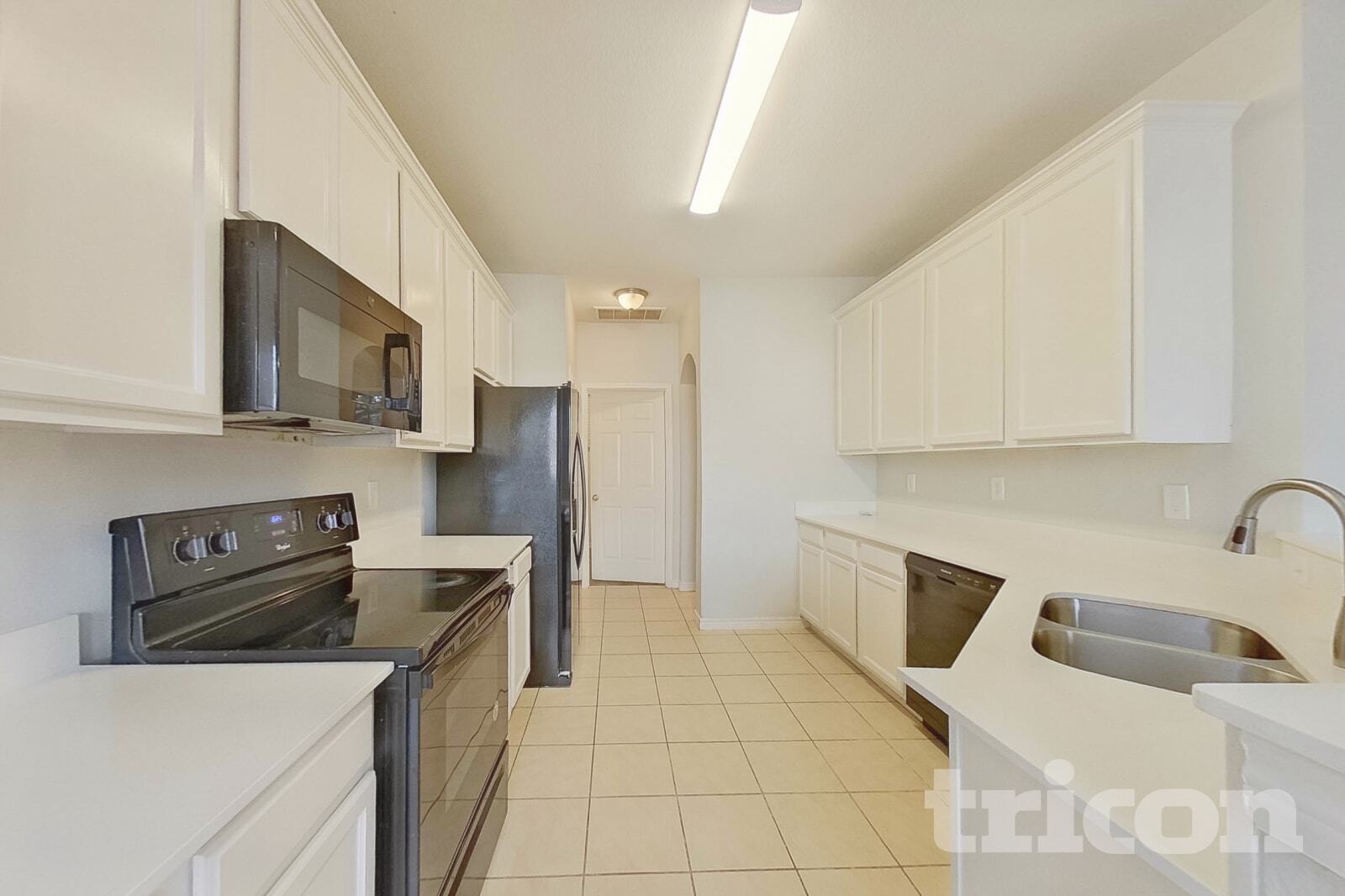 Building Photo - 813 Wolf Trail