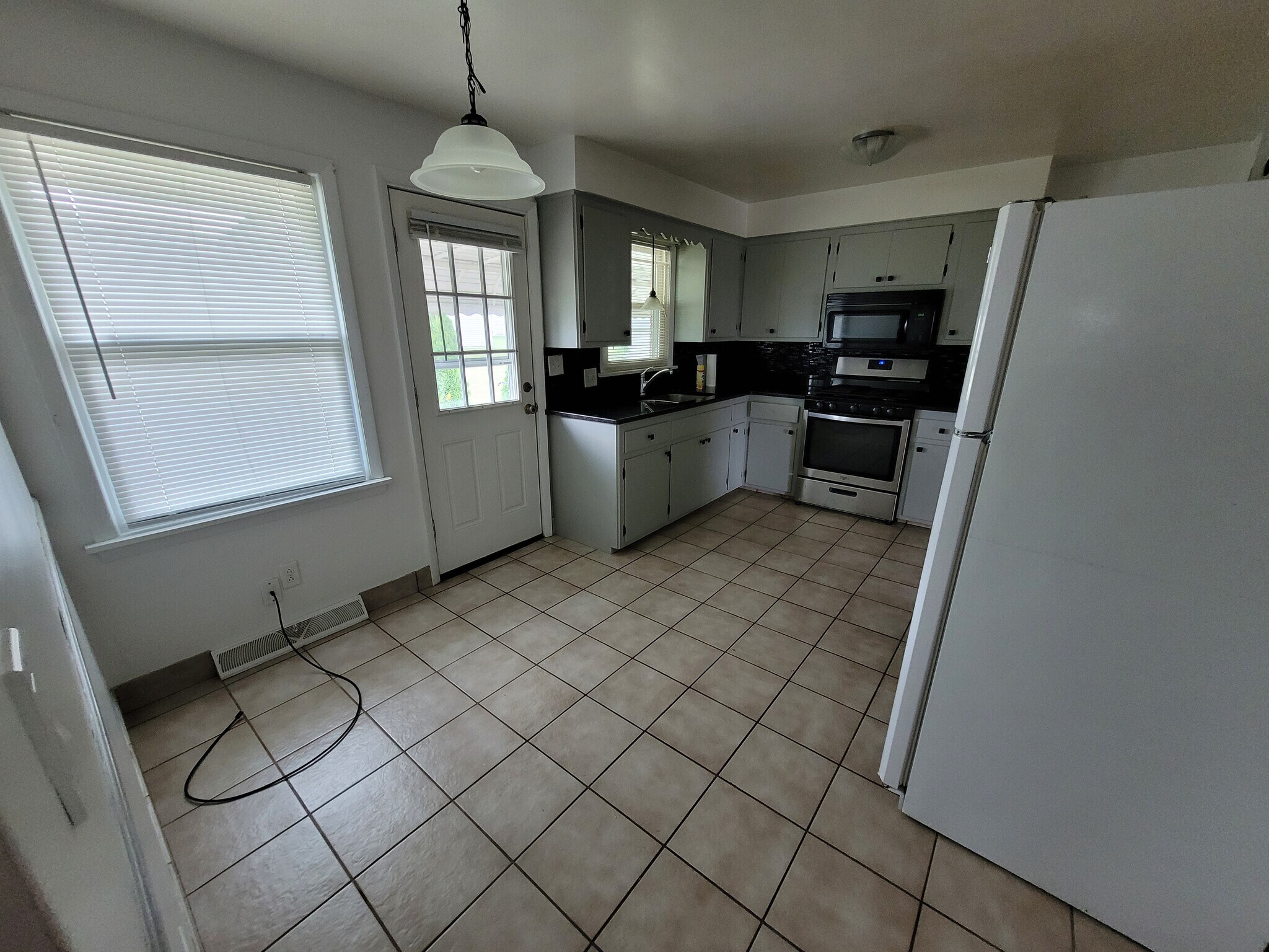 Building Photo - 338 Overlook Blvd