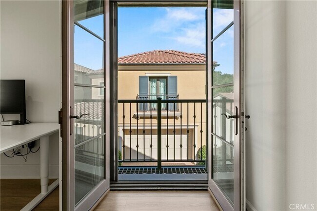 Building Photo - 112 Vigna