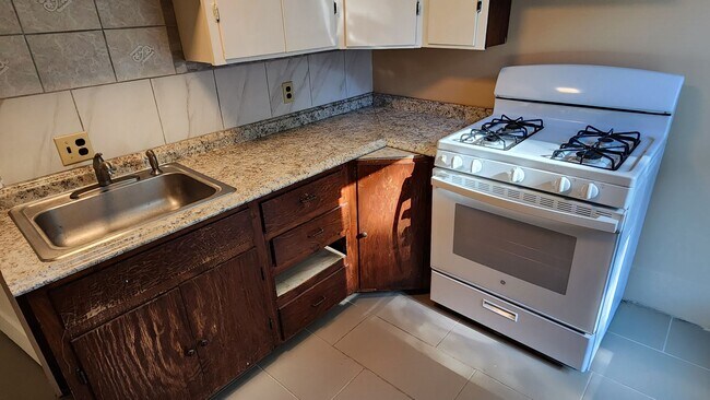 Building Photo - Two Family Duplex in Salamanca NY.