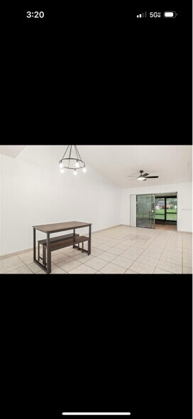 Building Photo - 15 Silver Park Cir