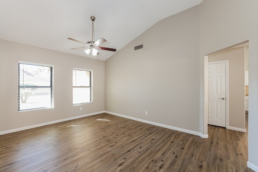 Building Photo - 4218 W Creedance Blvd