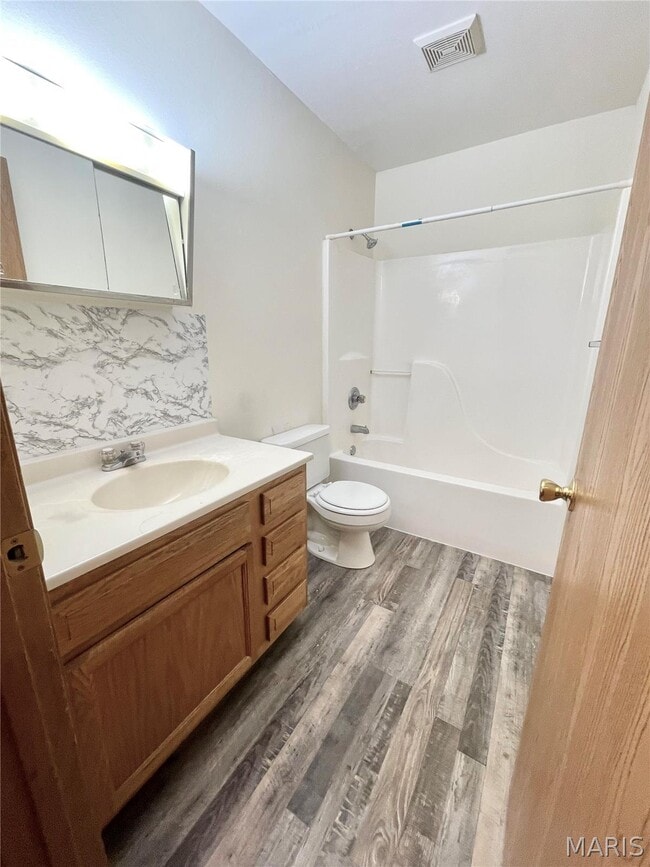 Building Photo - 463 Ponderosa Ave