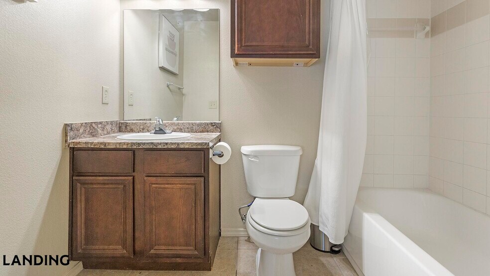 Building Photo - 2700 N 7th St