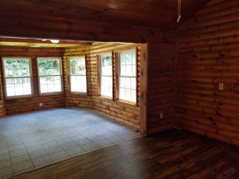 Building Photo - 173 Lacy Hollow Rd