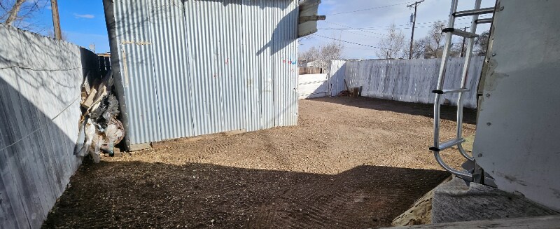 Building Photo - 433 Wall St