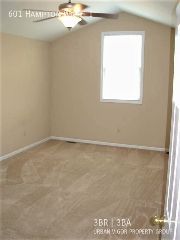 Building Photo - 601 Hampton Way