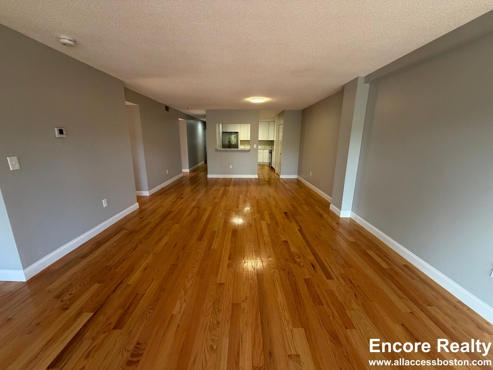 Building Photo - 1850 Beacon St