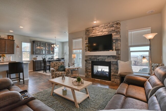 Building Photo - Corner Lot Rancher Located in Paint Brush ...