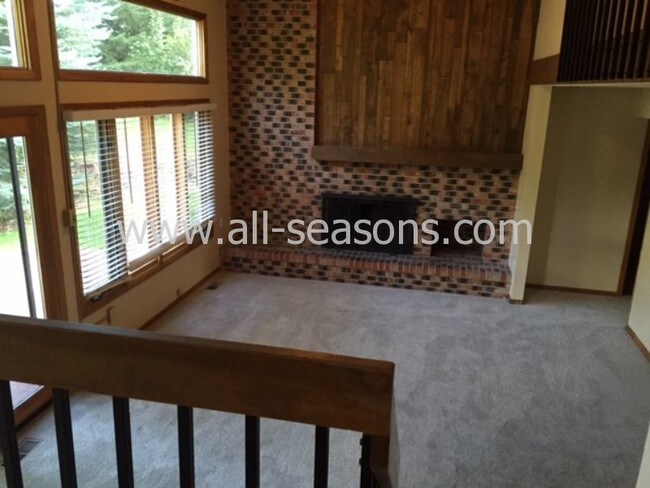 Building Photo - Outstanding property near Spring Lake