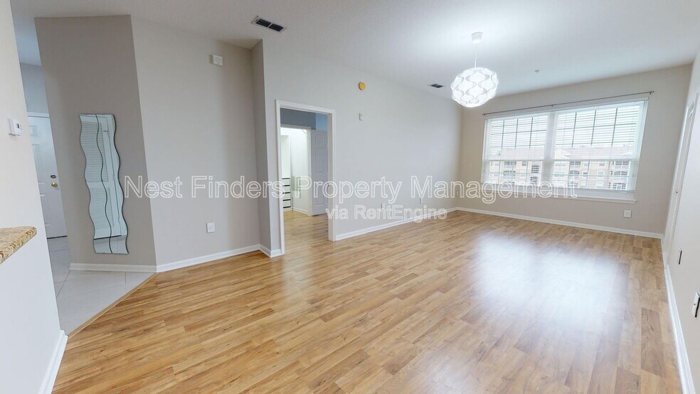 Building Photo - 7990 Baymeadows Rd E