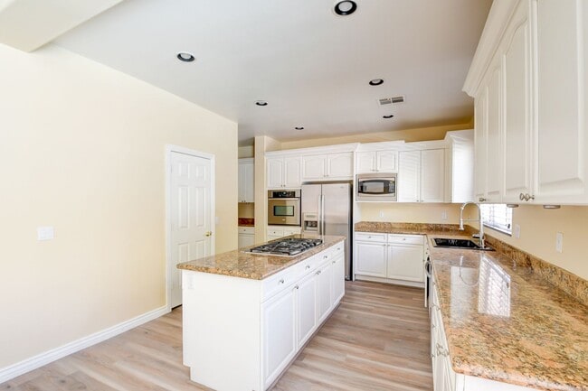 Building Photo - Rhodes Ranch Luxury Home with Pool