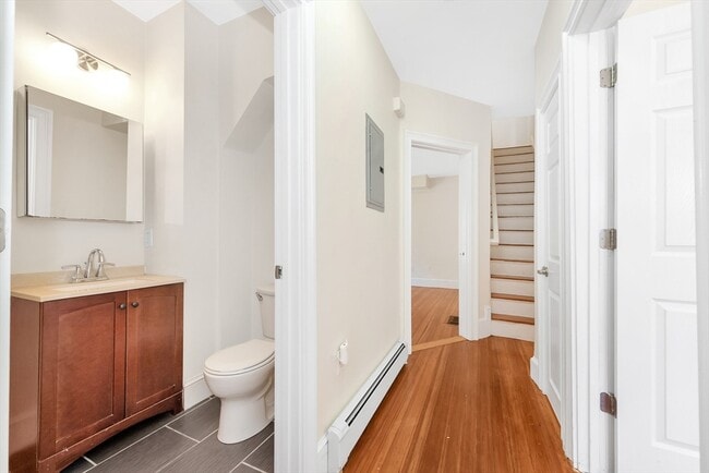 Building Photo - 9-11 Winter Hill Rd