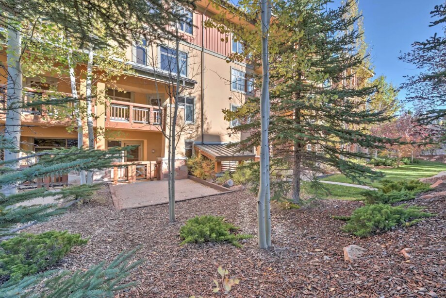 Building Photo - 3720 Sundial Ct