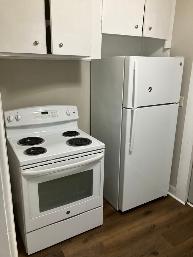 Building Photo - 133-133 Garden St