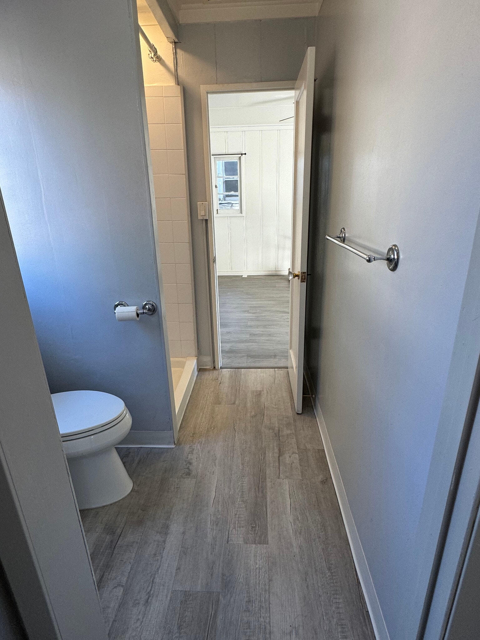 Bath - 4153 Bachman Pl